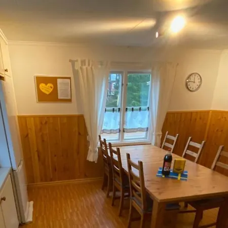 Exklusives Neubau-chalet Mit 5 Schlafzimmern Prázdninový dům *