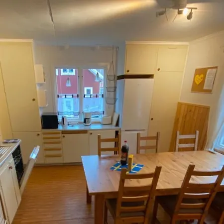 Exklusives Neubau-chalet Mit 5 Schlafzimmern *