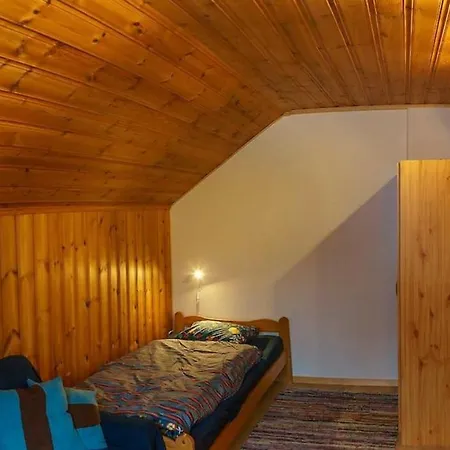 Exklusives Neubau-chalet Mit 5 Schlafzimmern *